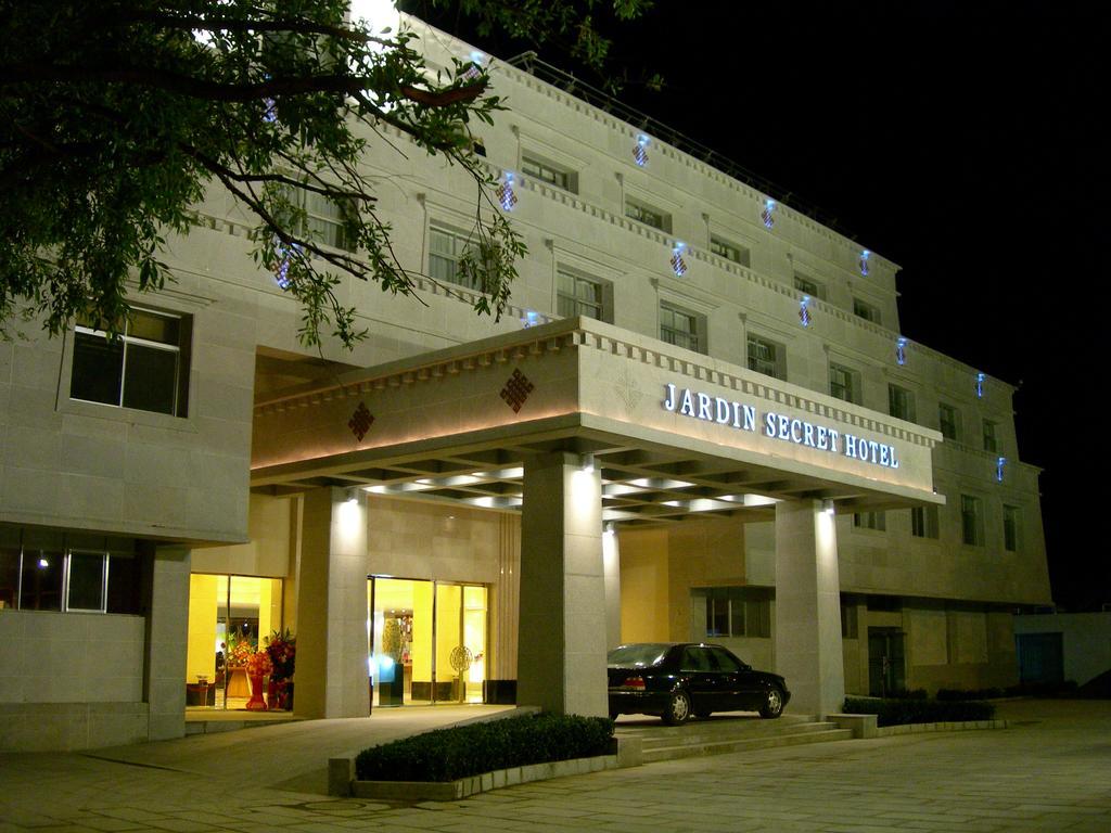 Jardin Secret Hotel Lhasa Esterno foto